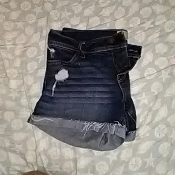 Hollister Shorts - Picture 1 of 3